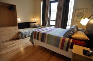 3 bedrooms, iron/ironing board, travel cot, free WiFi - Magic Factory Loft 2West (Chicago)