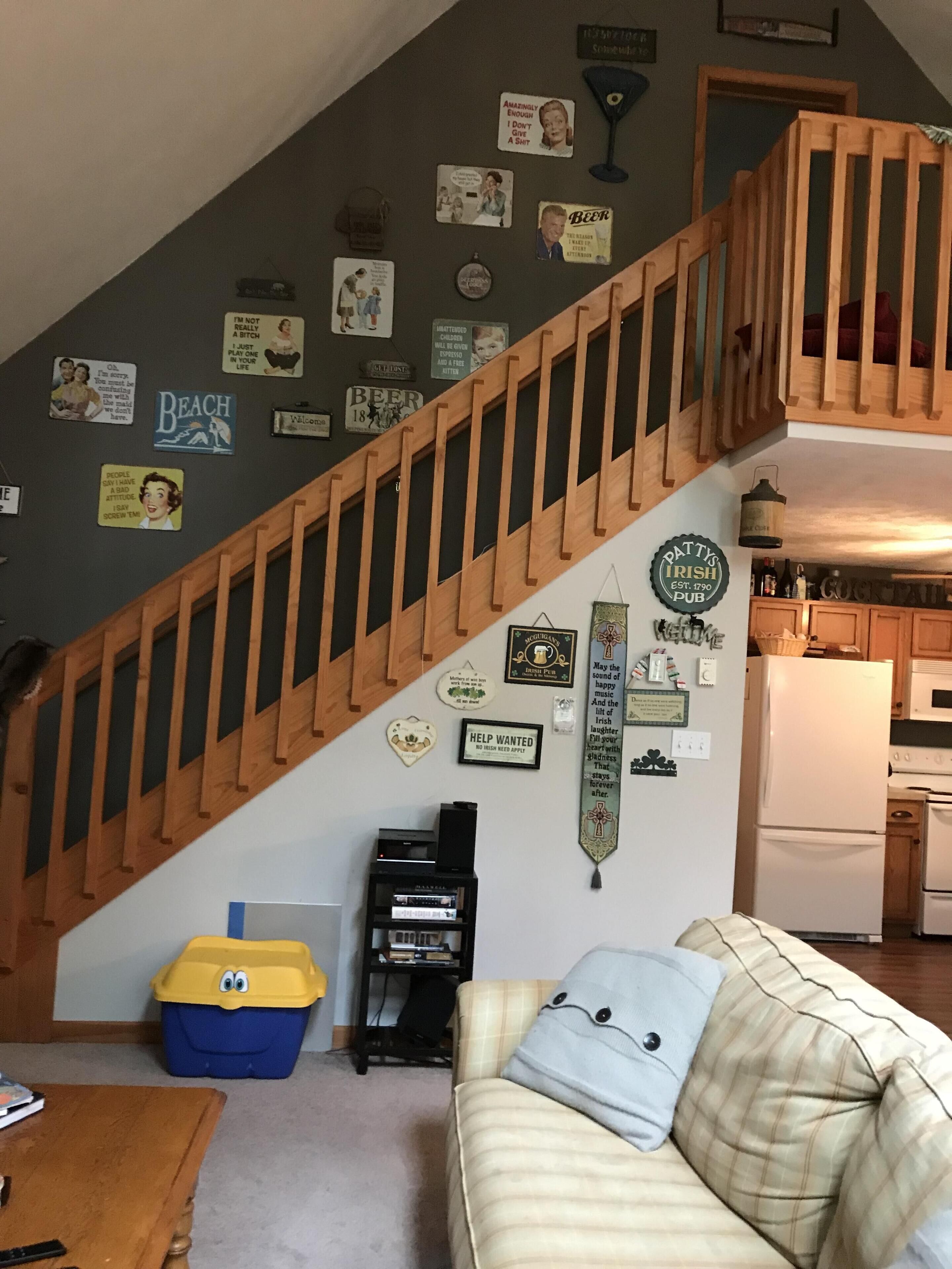 Come relax in a Cozy Chalet in the woods