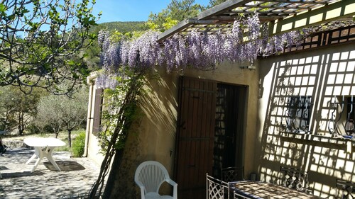 French gîte with private pool. 