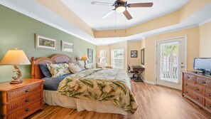 2 bedrooms, desk, iron/ironing board, WiFi