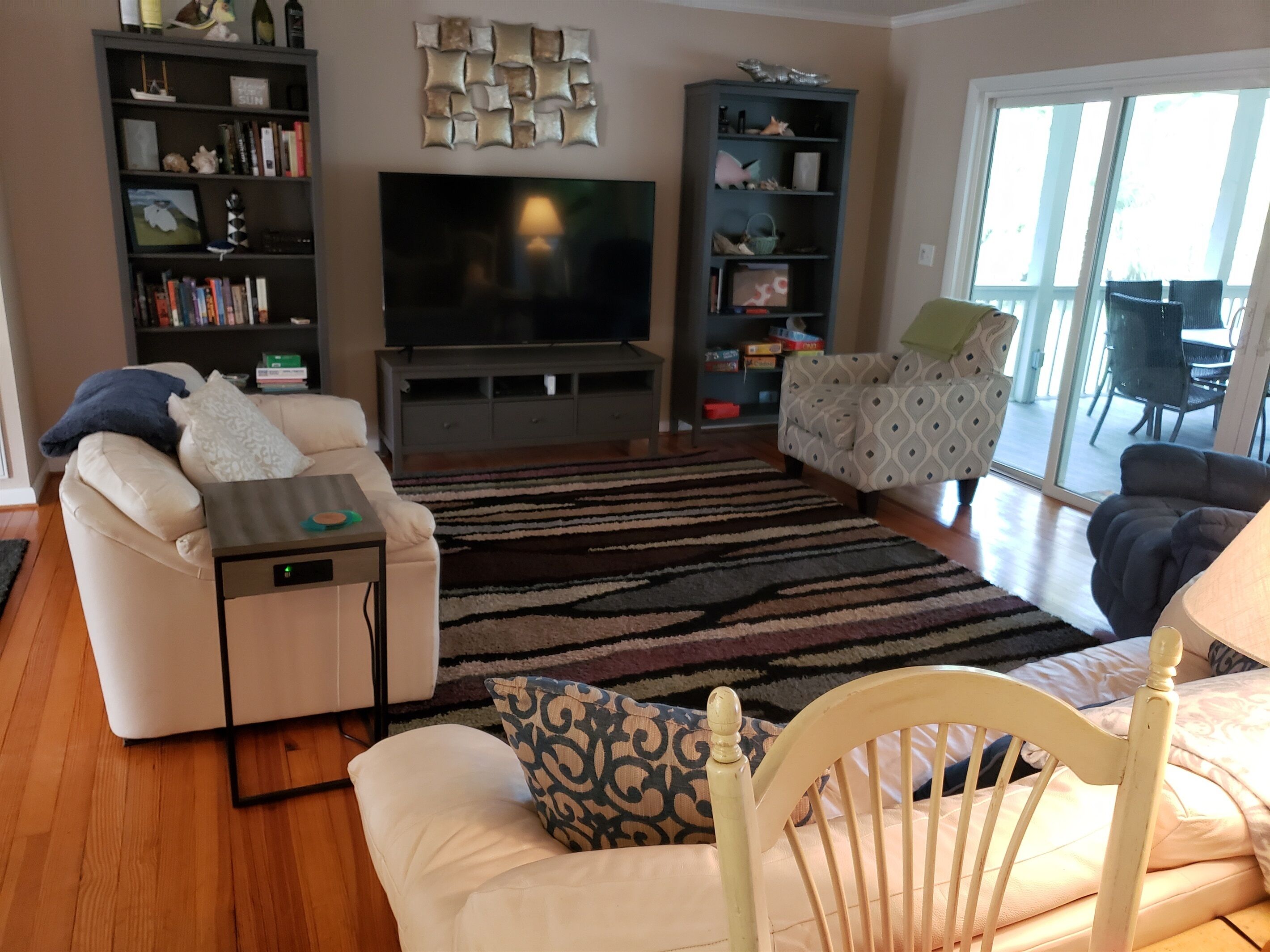 Enjoy our new 16x25 screened in porch on Ocean Point Golf course