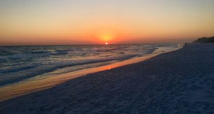 Walk to a public beach! Walk to restaurants! True Owner Operator.