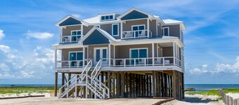 Bout Time - Waterfront, Perfect 5 Bedroom 4.5 Bath, Sleep 16, Pool, Dog Friendly