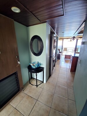 2 slaapkamers, een strijkplank/strijkijzer, gratis wifi, beddengoed