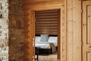 5 soverom, strykejern/-brett, wi-fi (inkludert) og sengetøy