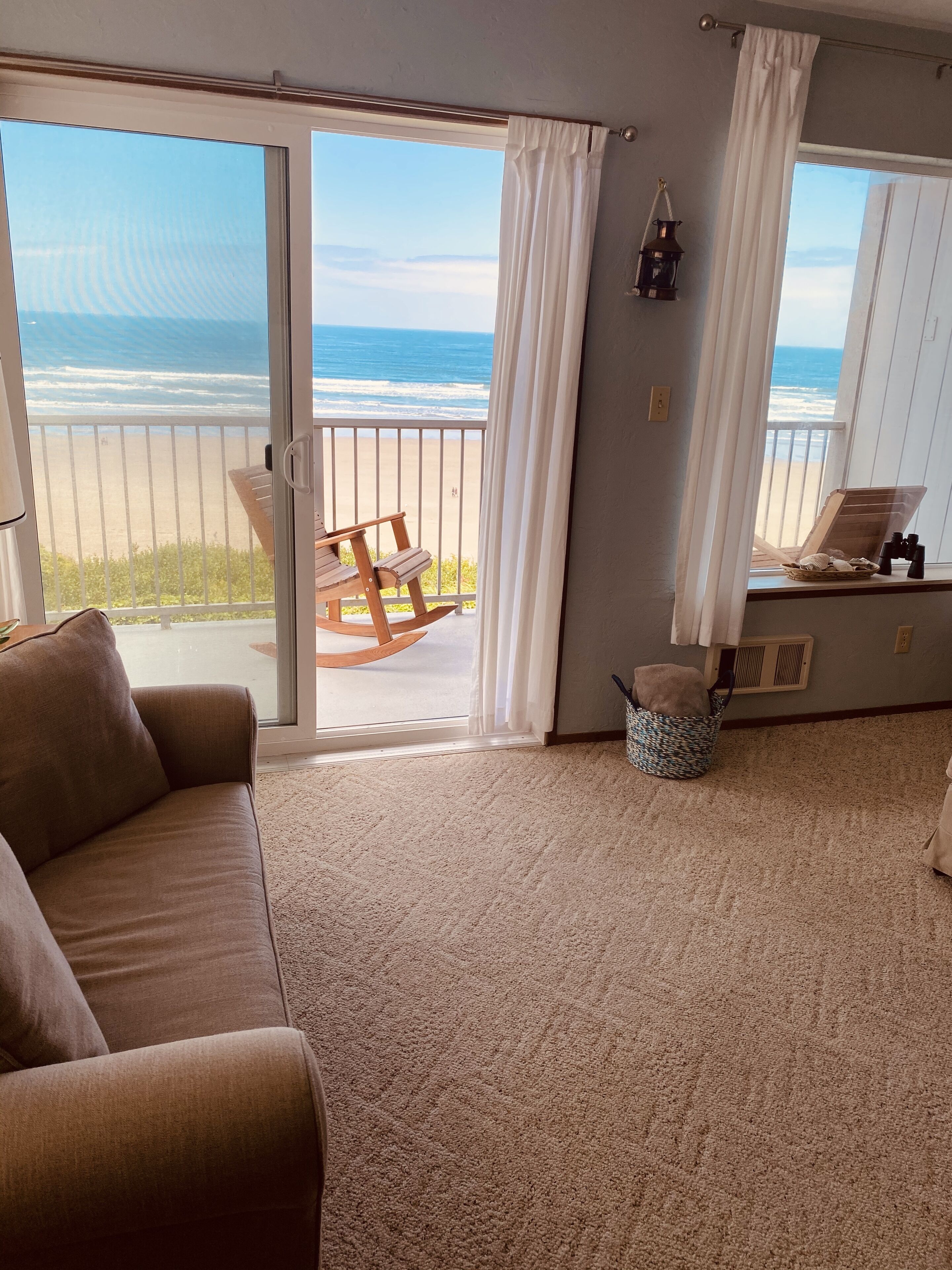 Li'l Macs Beachfront Condo