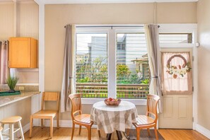 Dining - 1BR Wailuku House; Renovated Plantation Home; Walk into Wailuku Town! (Wailuku)