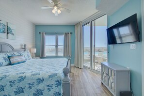 2 slaapkamers, een strijkplank/strijkijzer, gratis wifi, beddengoed