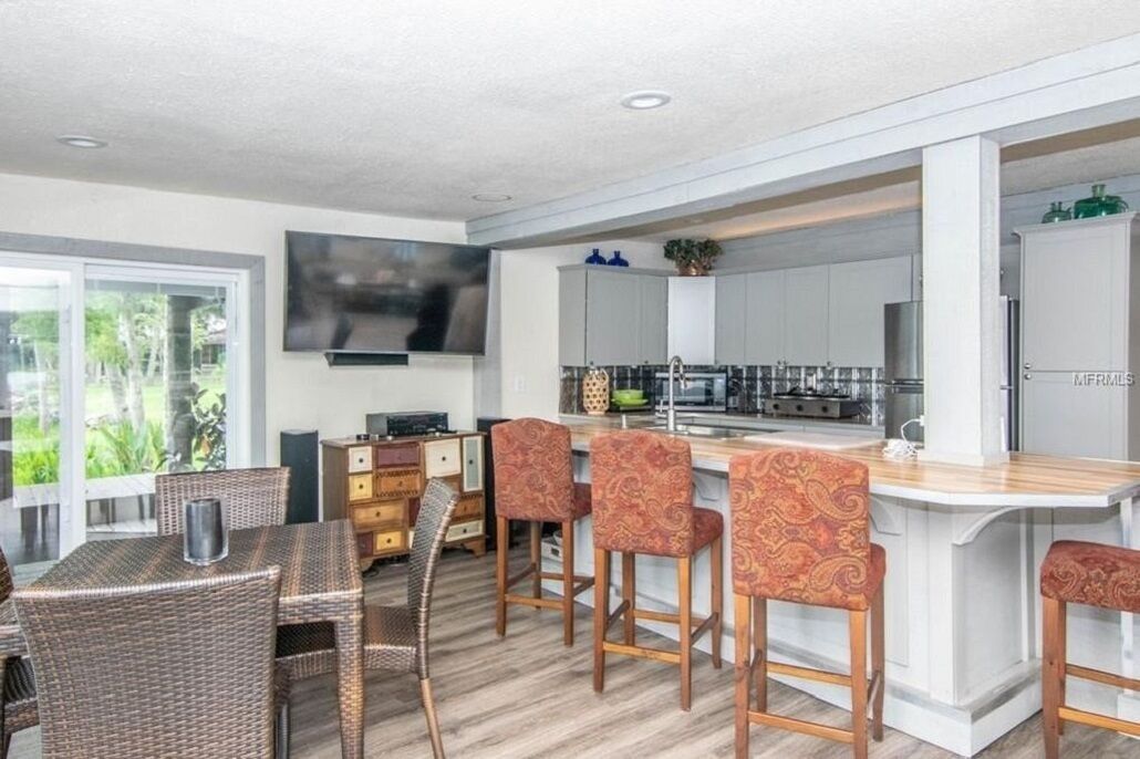 One of a Kind Fully Renovated Historic Boathouse with TRIZILLION dollar views!! 