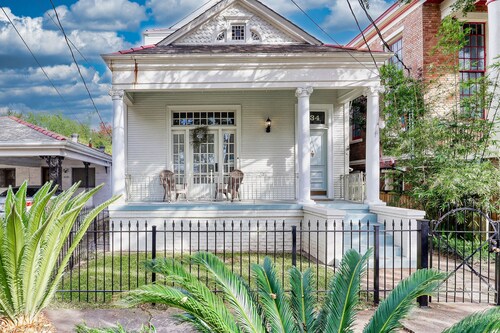 HISTORIC HOME - Walk to French Quarter - Free Parking - Sleeps 10