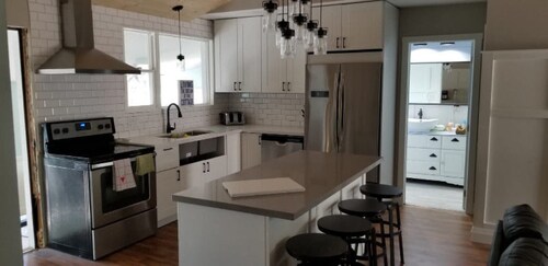 Wasaga Beach cottage on the river
