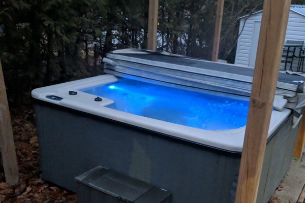 outdoor hot tub