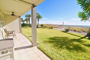 Terrace/patio - Summer Breeze Just Steps from Beach & Perdido Pass (Orange Beach)