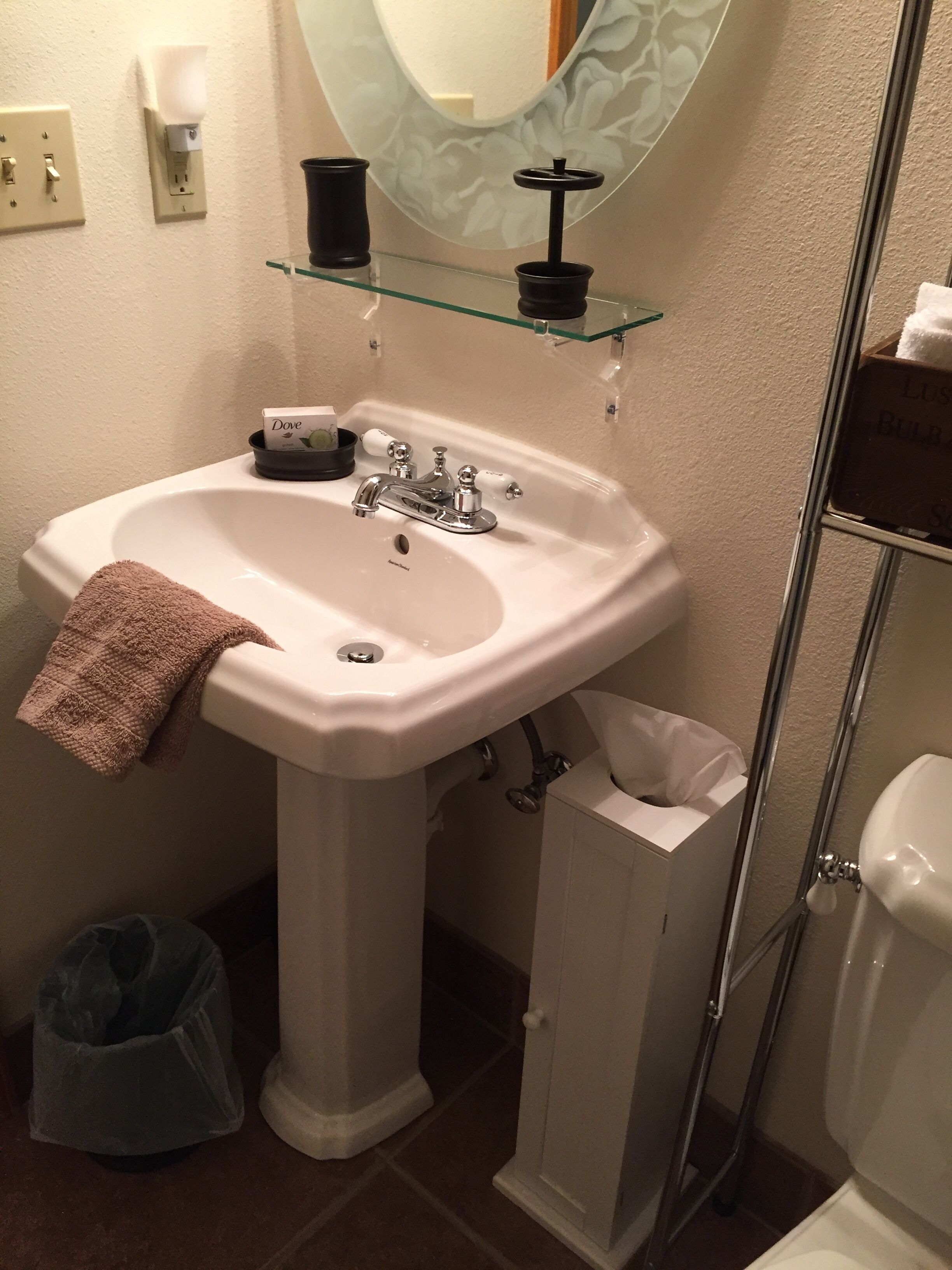 Welcome To The Ago Gallery Loft. Spacious, Clean, Convenient Location.