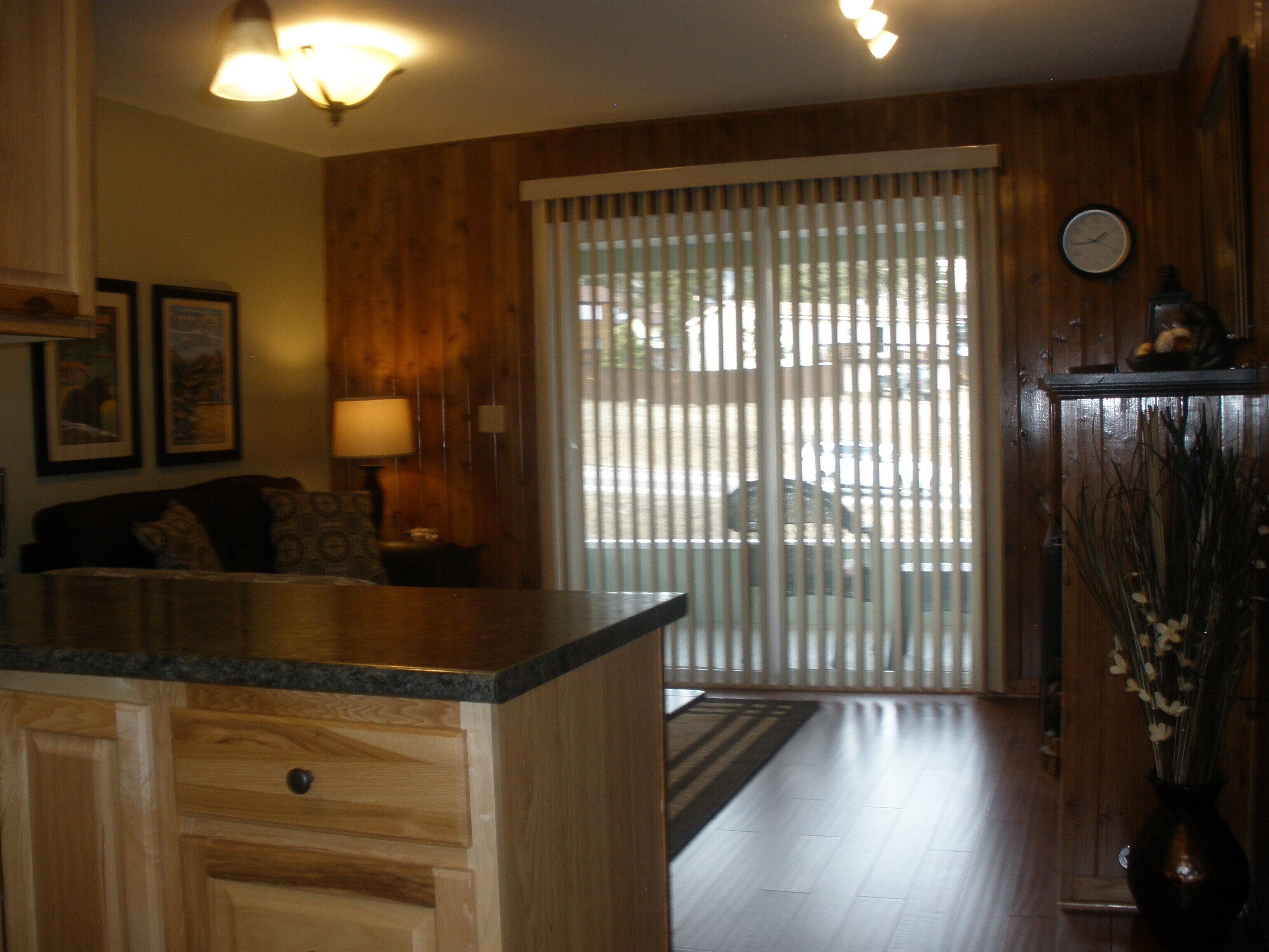 Lazy Bear Cottage - Very close to downtown!  Newly Renovated, 1 Bedroom, 1 Bath!