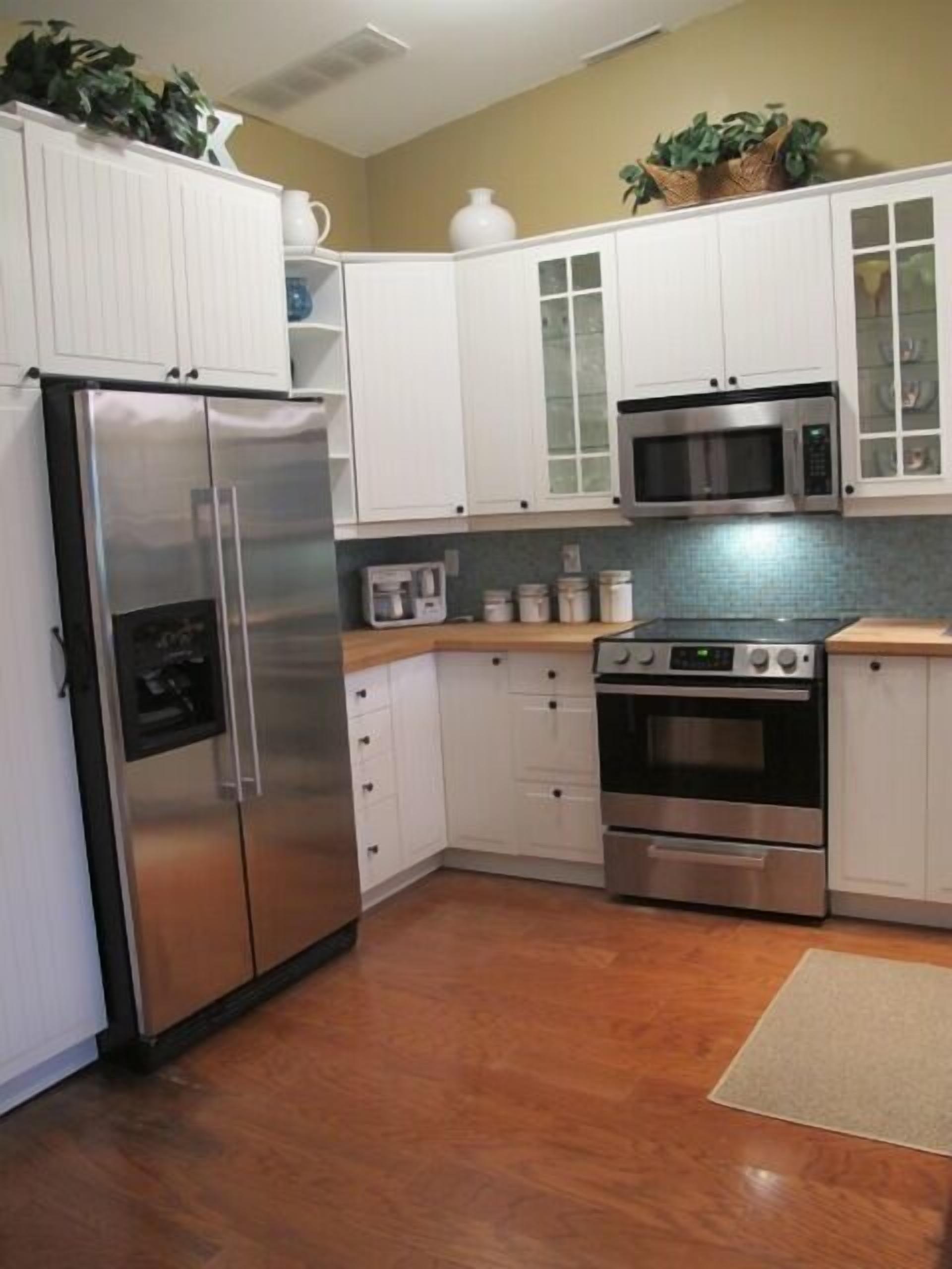 Perfect Location Lake Geneva / Abbey Villas condo