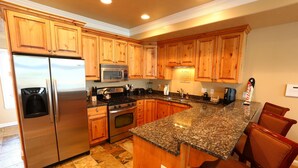 Private kitchen - Stunning Views, Year-Round Fun and Summer Gap Rates!! (Huntsville)