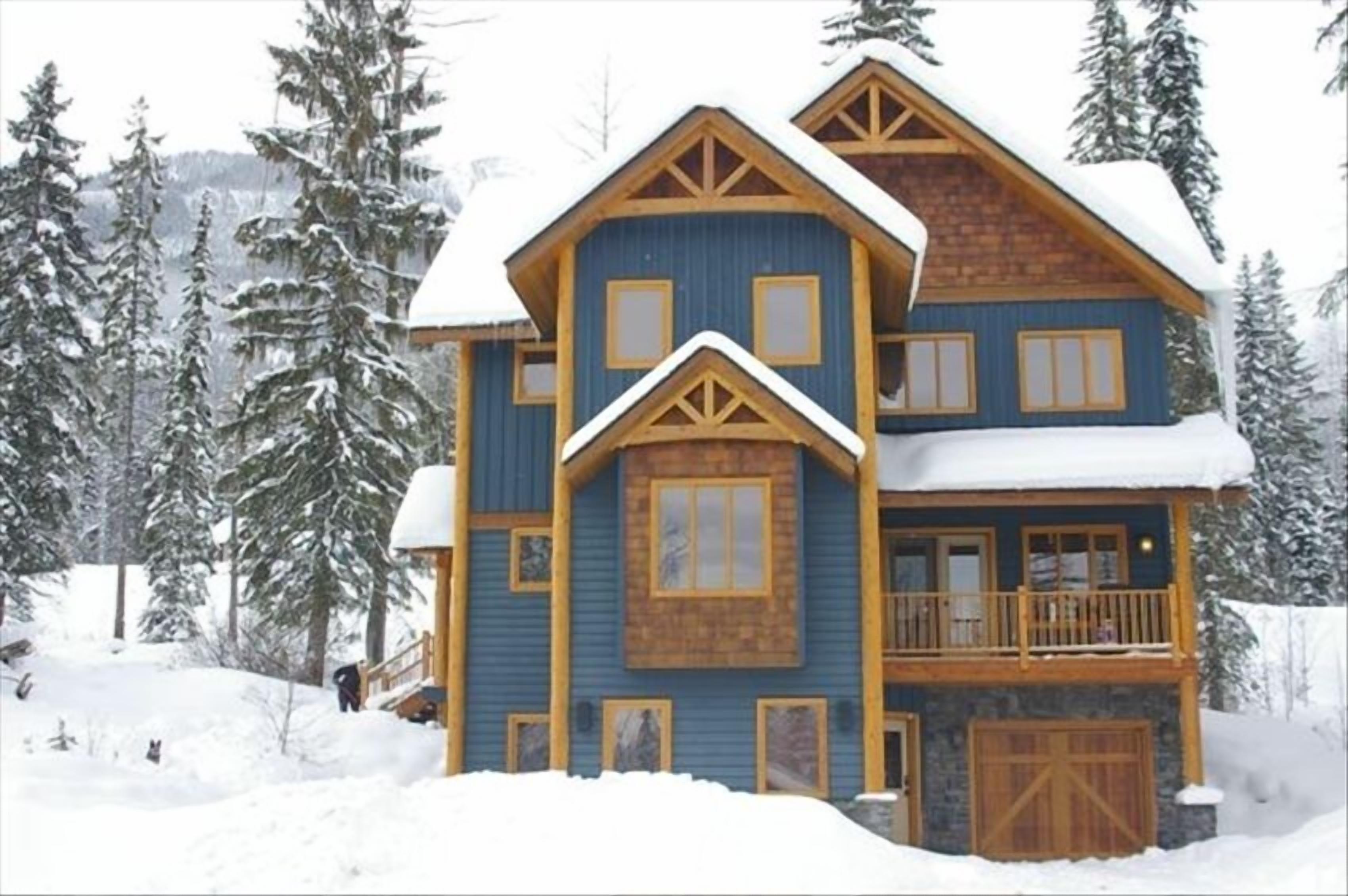 Beautiful Private Mountain Chalet.