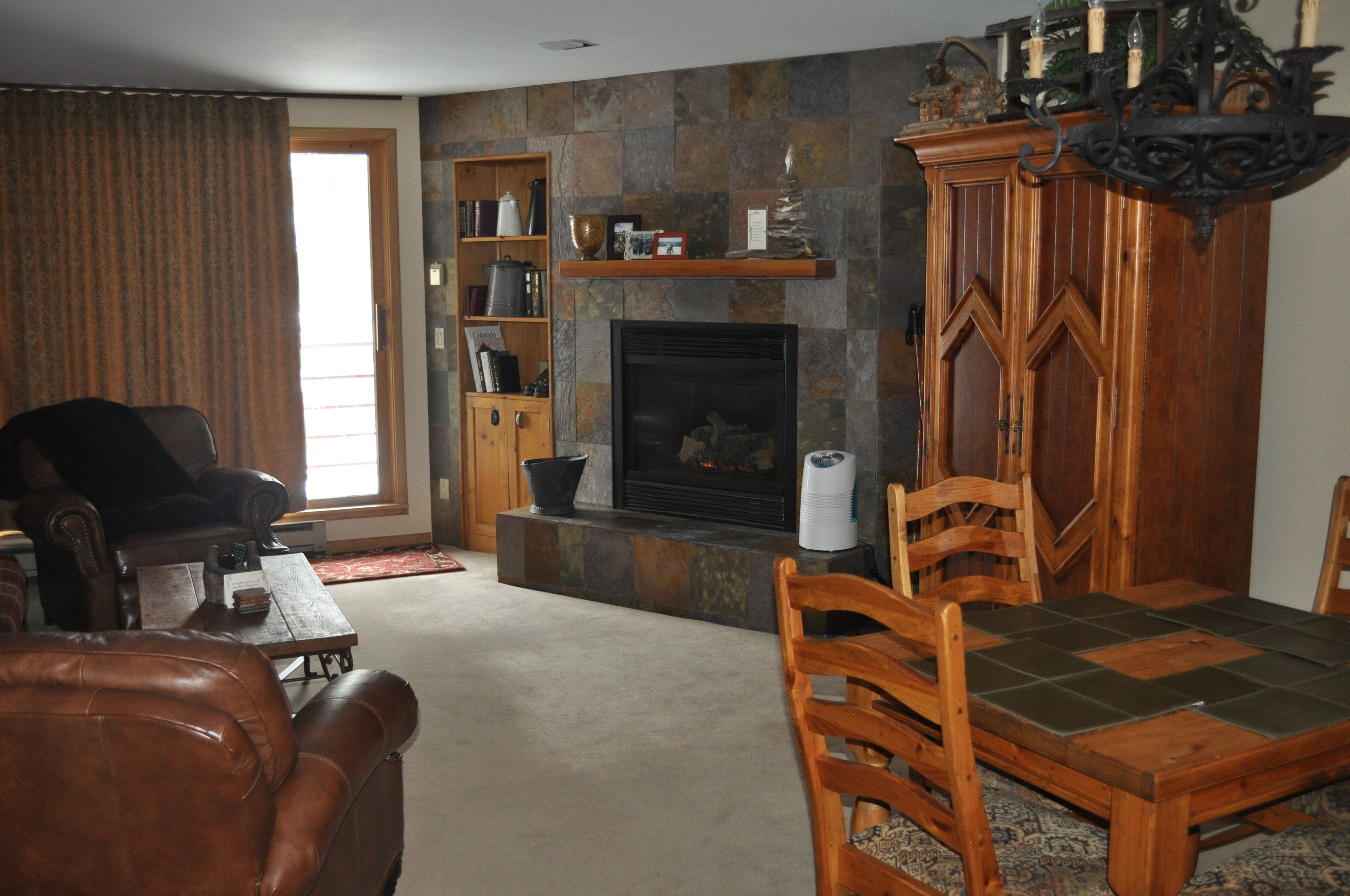 WALK TO LIFTS LG 1 BR INDOOR POOL & Hot Tub, Awesome ski mountain views!