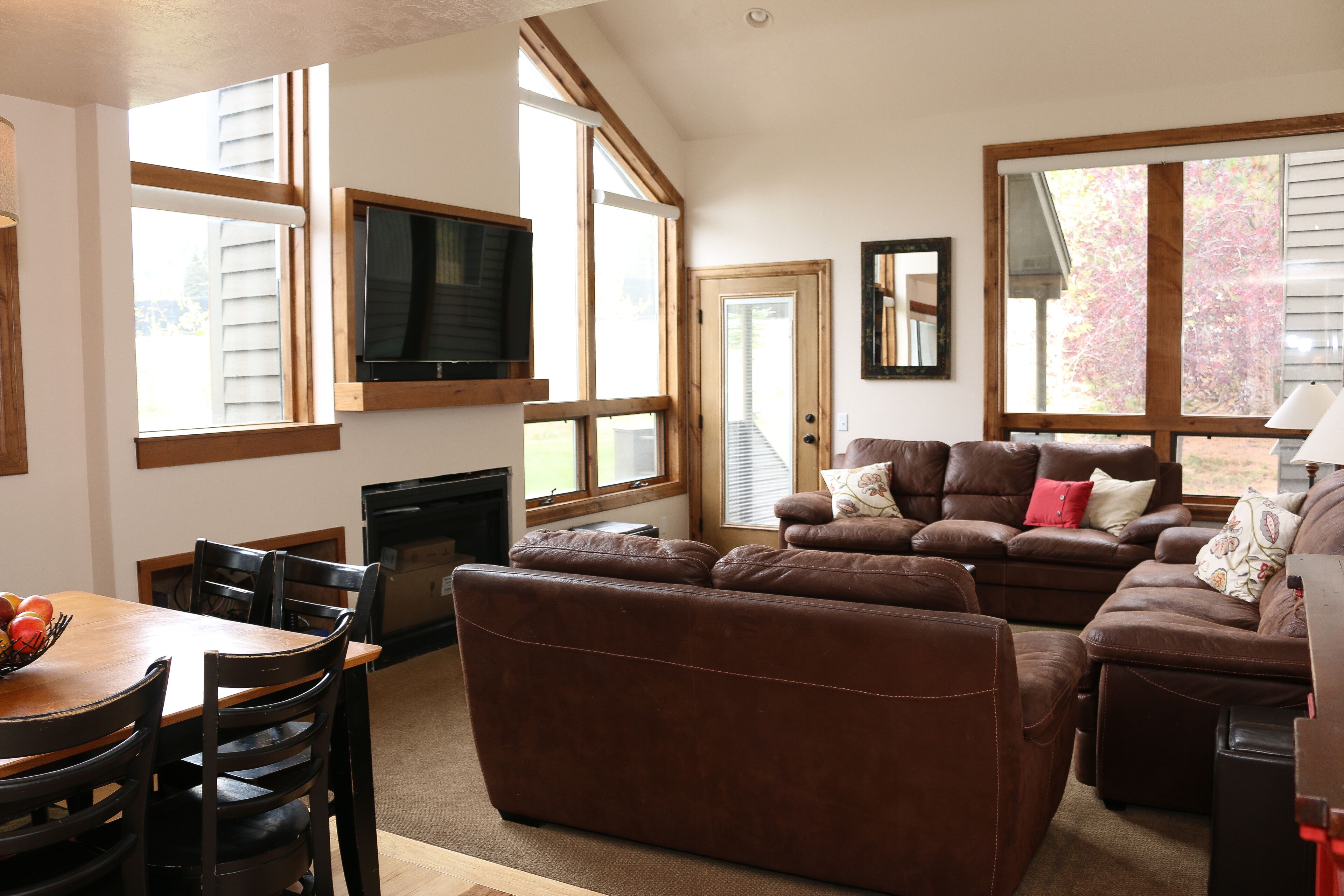 4 BR/4 BA Townhome - Spacious, comfortable, the perfect getaway!