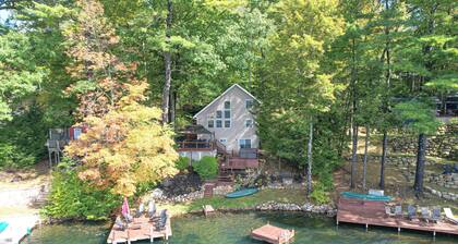 Lakeside Retreat, Lakefront, vuodepaikkoja 12, yksityinen puisto BBQ, lemmikkieläinystävällinen