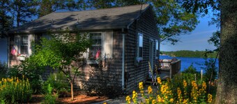 Waterfront Cottage on Private Lake with Dock