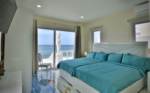 6 bedrooms, in-room safe, iron/ironing board, WiFi