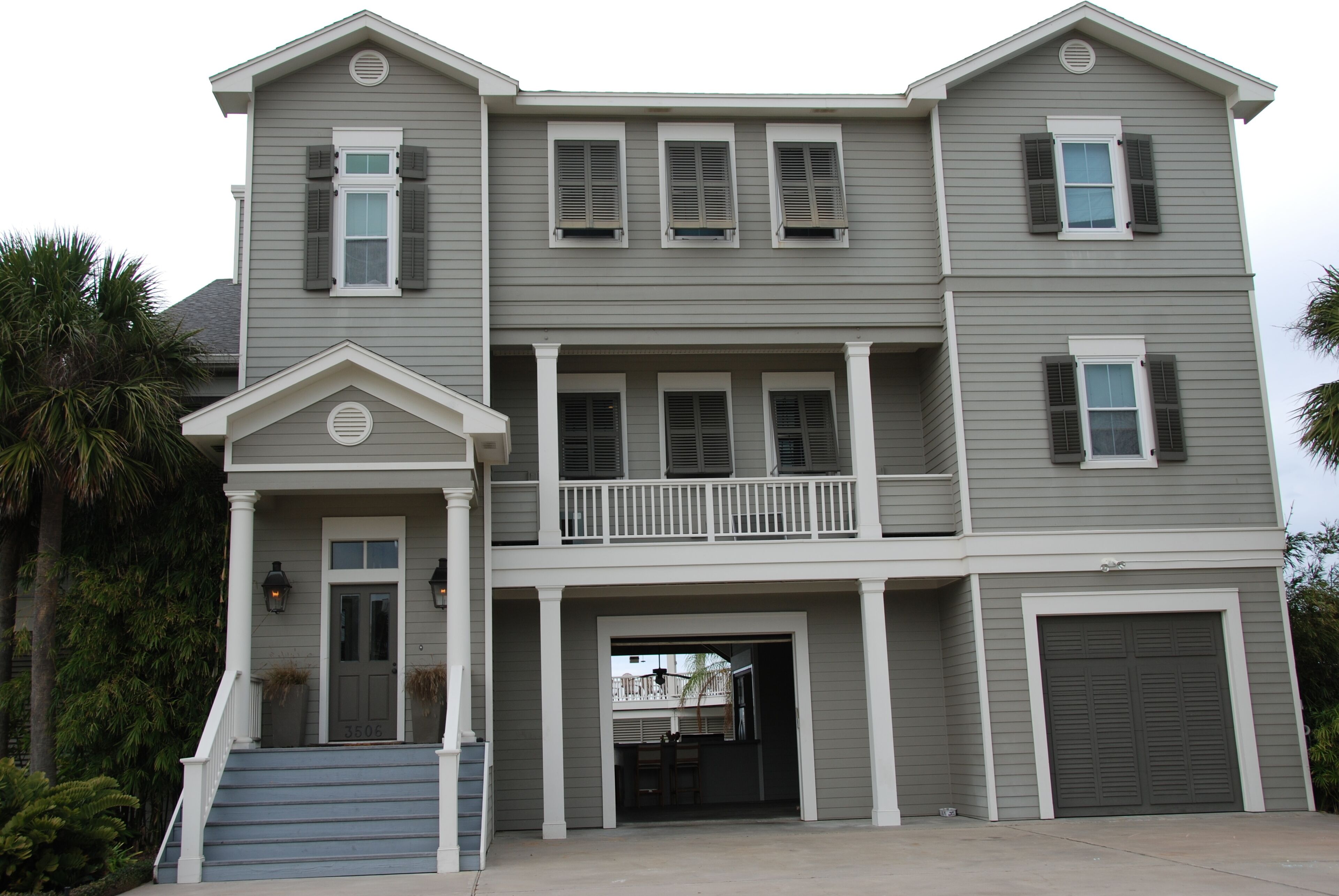 Beautiful home on Galveston Bay in Pirate's Cove