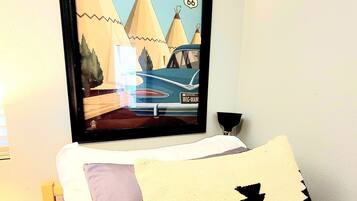 2 bedrooms, desk, iron/ironing board, free WiFi