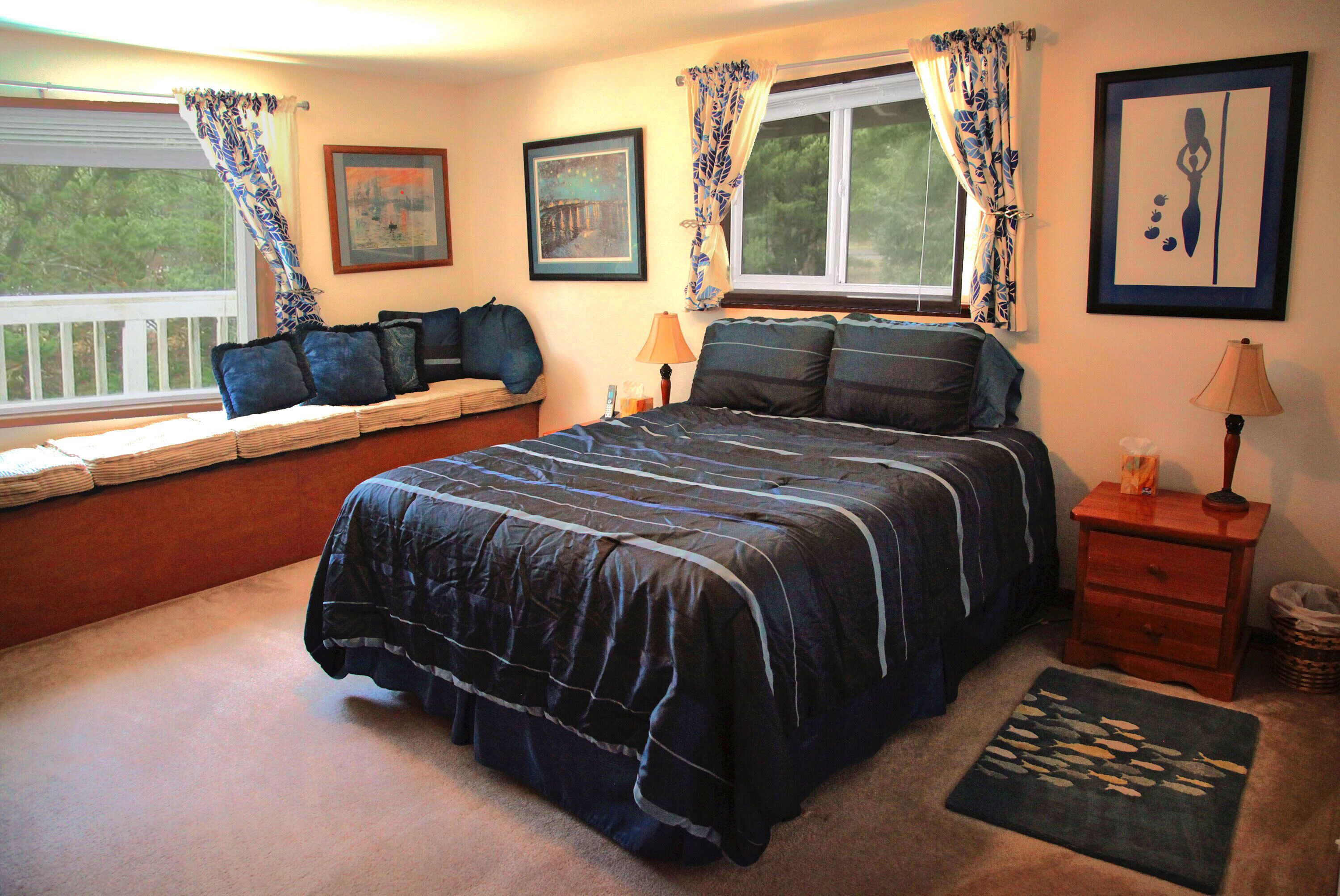 Free 3rd Night thru May!  Walk Miles Of Quiet, Pristine Beach... Pet Friendly!