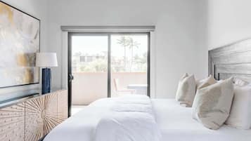 3 bedrooms, iron/ironing board, travel cot, free WiFi