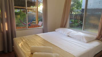 3 室のベッドルーム、デスク、アイロン / アイロン台、WiFi