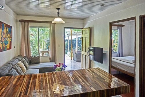 Villa Picasso ~ Lux & Comfy ~ 2min walk to the Beach! (en)