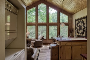 Interior - Lake Frontage with private lake offering privacy ,fishing, great views with whirl pool, wifi,Hot Tub (Sevierville)