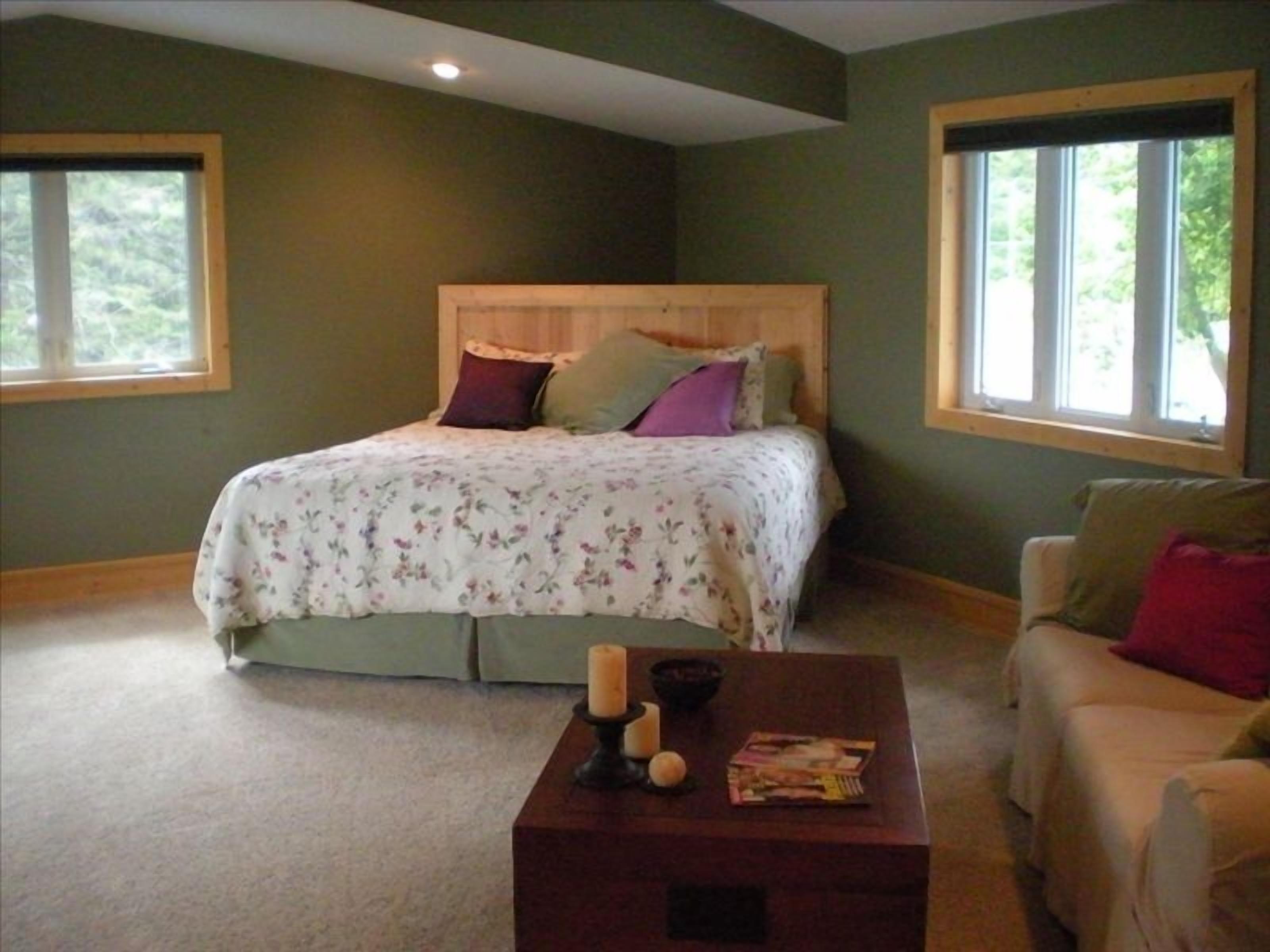 Beautiful 5,000 square foot Home on quiet lake in Alexandria