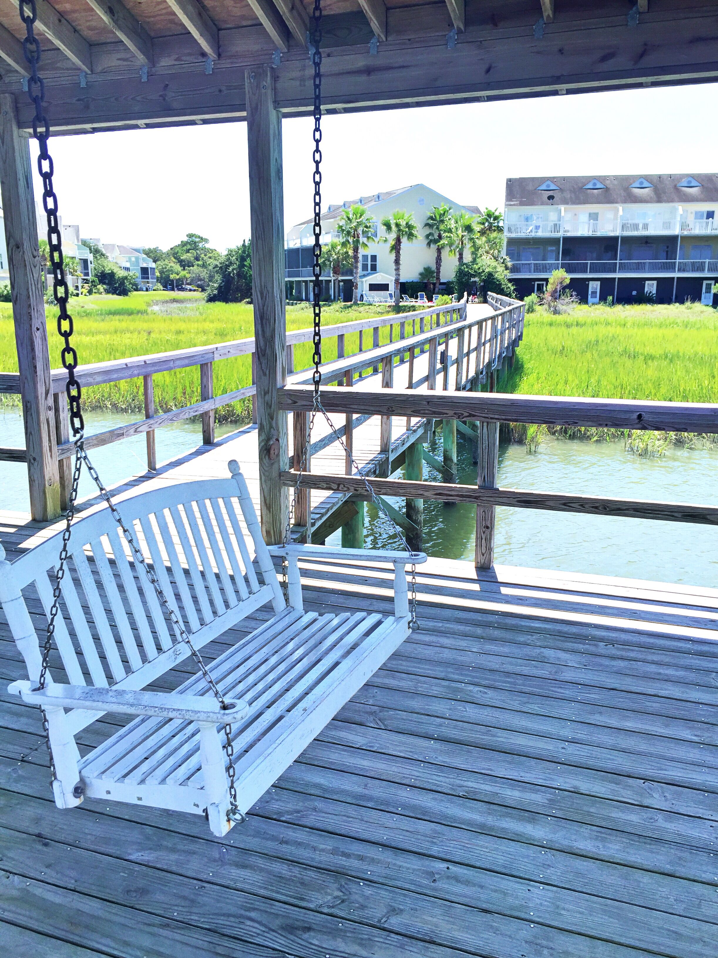 Beautiful 3 Bed/3 Bath Townhome Short Walk to the BEACH!!