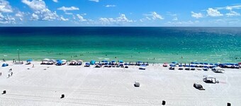 Gulf Front Beach Condo! FREE Chairs! PW802