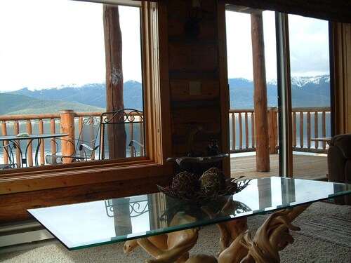 Lake Front Log Cabin with Boat Slip