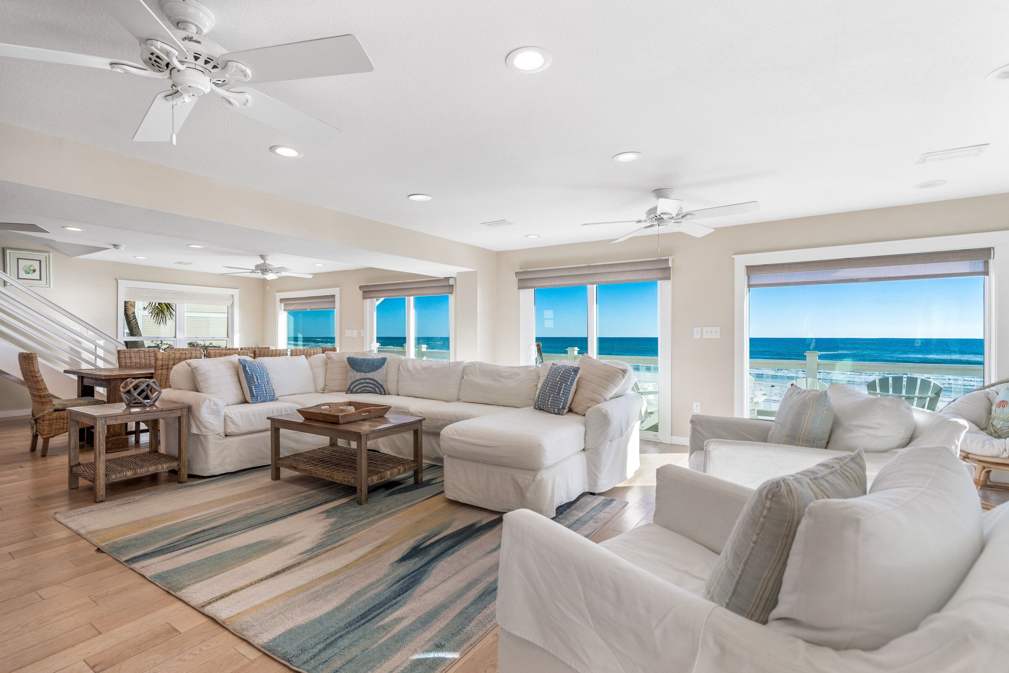 Loaded BeachFront Gem w Outdoor Lounge and Bikes