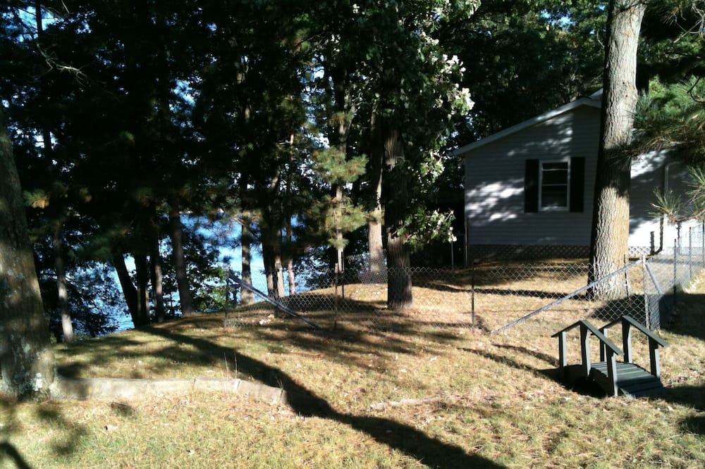Lake Chetek Airbnb & Cheap Cabin Rentals from 72 AirCabins