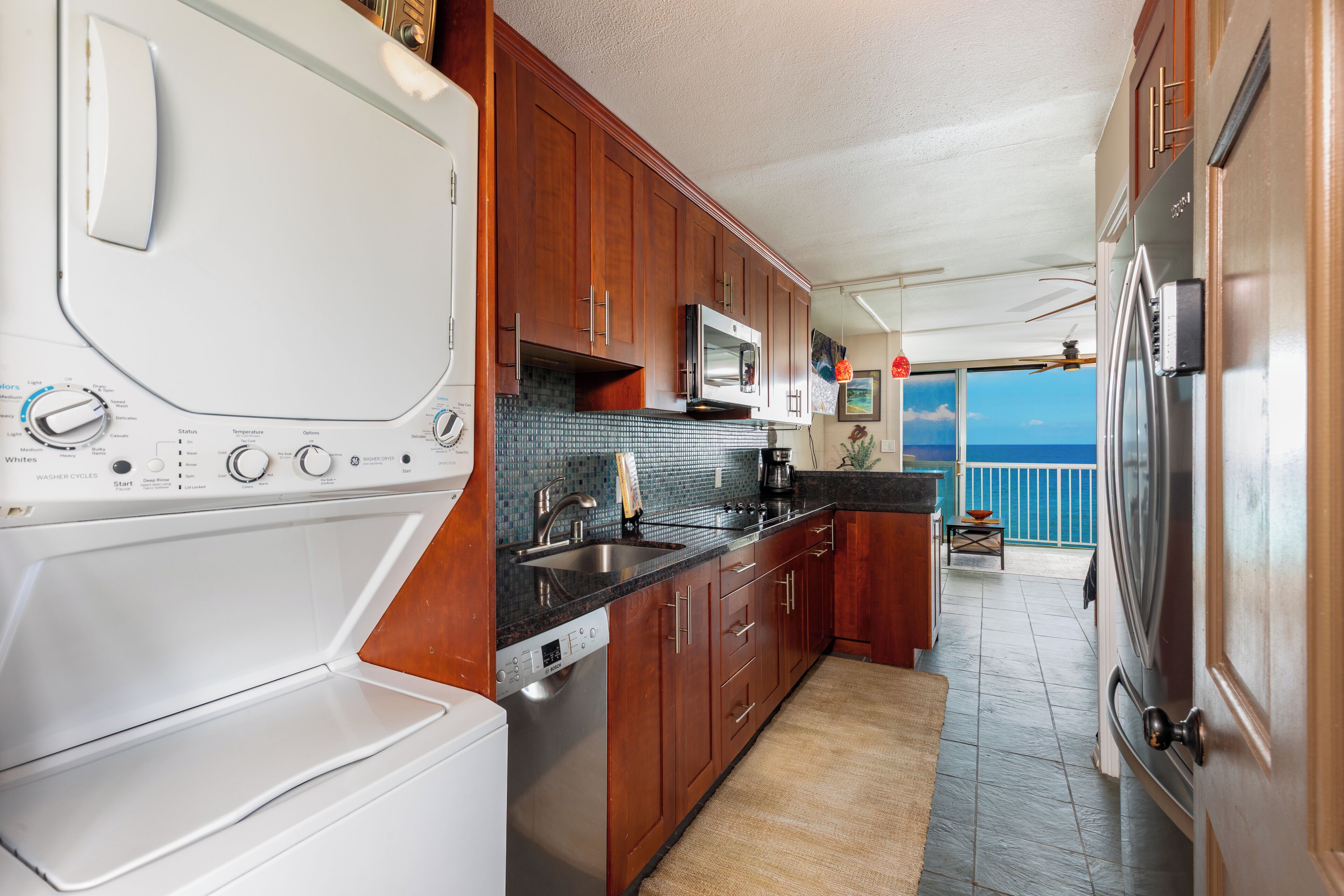 冰箱、微波炉、烤箱、炉灶