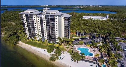 Sanibel Harbour Resort #914 2BR/2B - Beachfront, heated pool near 4-star Resort