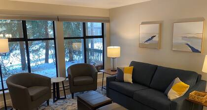 Premier Newly Renovated Clean Whistler Village Condo with Pool/ Hot Tub