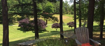 Cozy townhouse on Woods Resort Golf, spa, swimming, tennis and hiking