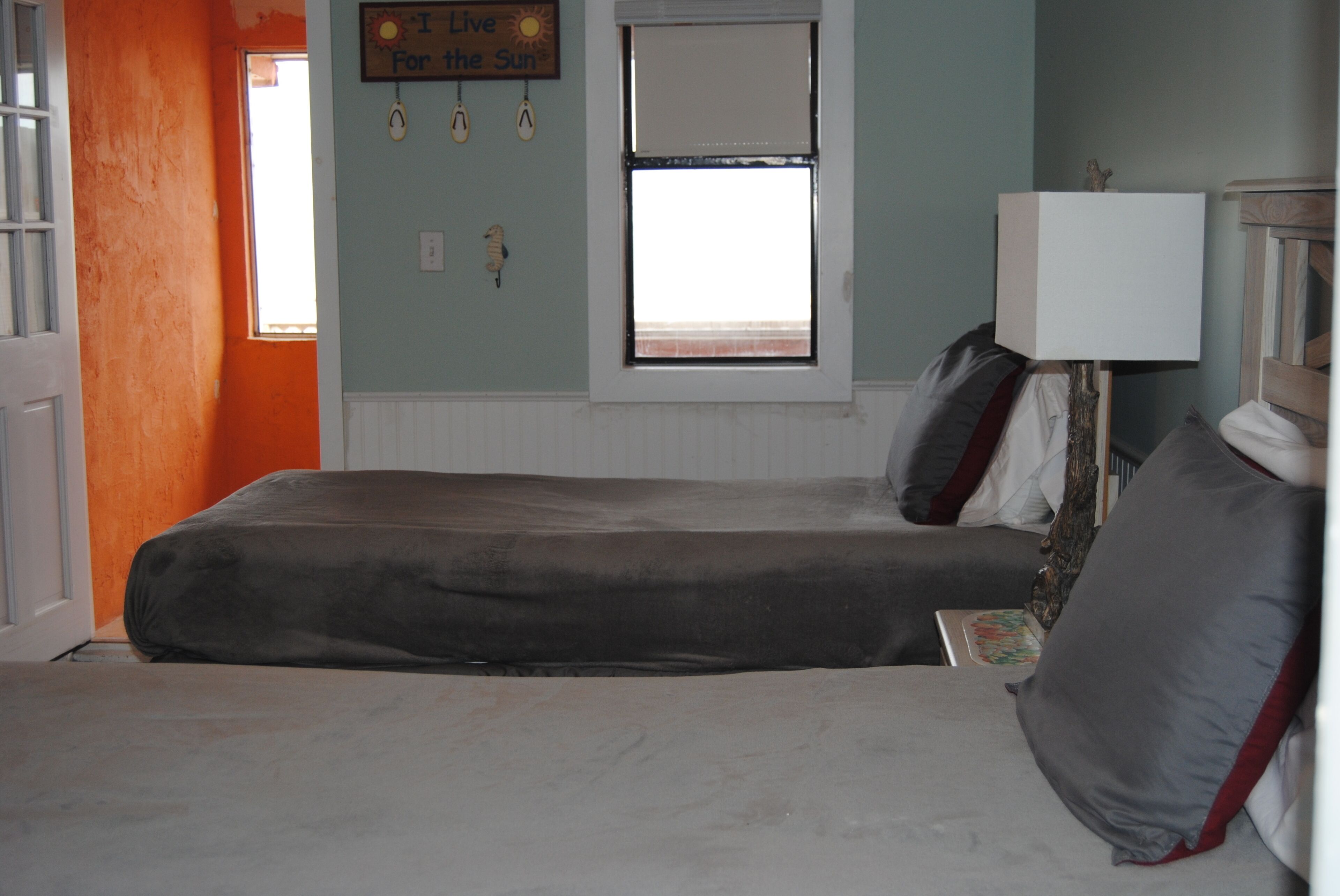 Historical OCEANFRONT COTTAGE located on a semi-private beach in Summerhaven.