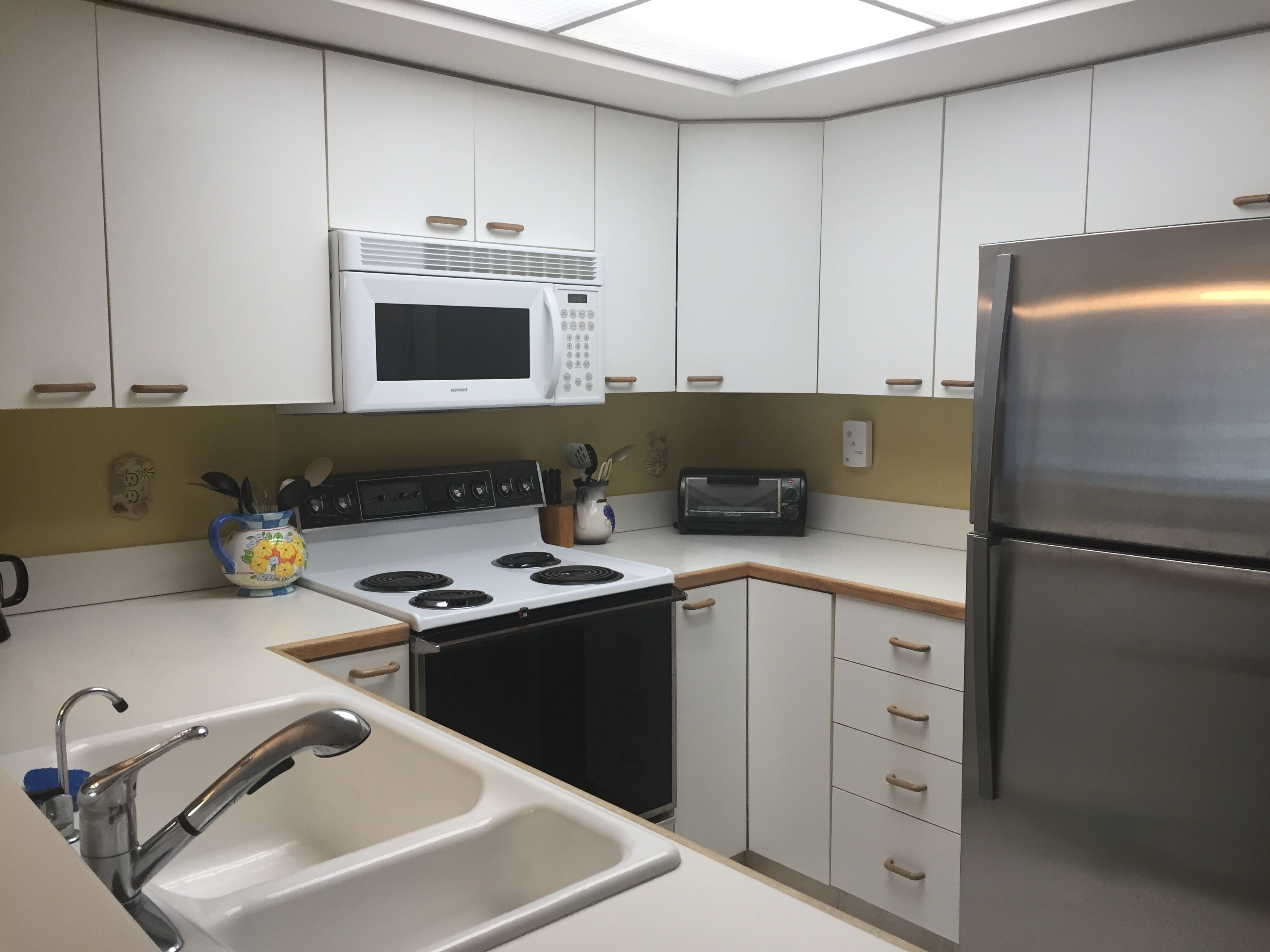 Seapointe Village - OCEAN VIEW / POOL VIEW &Fire Pit Views!-Free WIFI