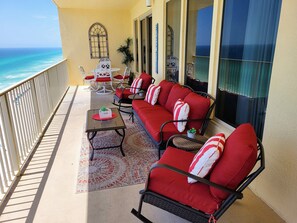 Property grounds - Gorgeous Gulf Views - 40 Ft Balc ; Free Beach Chair Set Up; Walk-In Showers! (Panama City)