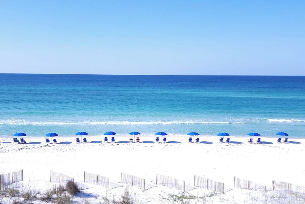 WOW!! Beach front 3rd floor Condo RIGHT on Beach! Large balcony & amazing view!