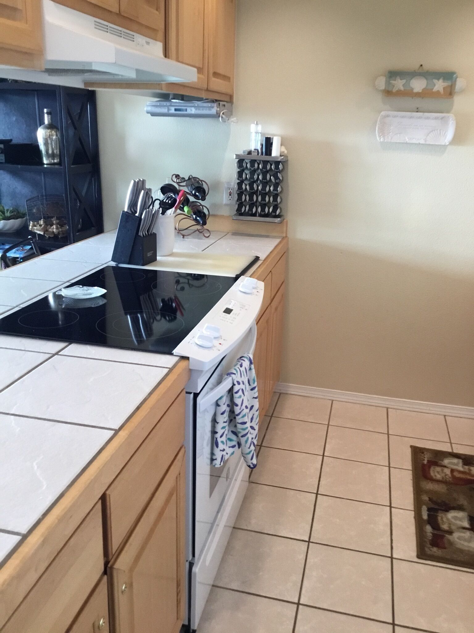 Spectacular 180' View, Beach Front Condo Great Kids Beach!