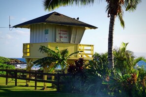 Exterior - Experience Maui in Comfort!! ~Fully Furnished 1b/2b Recently Updated Condo (Kihei)